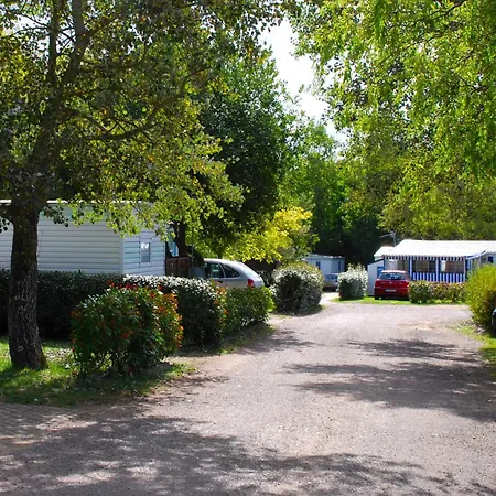 Le Puits Rochais Kemping