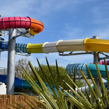 אתר קמפינג Le Puits Rochais