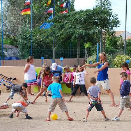 אתר קמפינג Le Puits Rochais